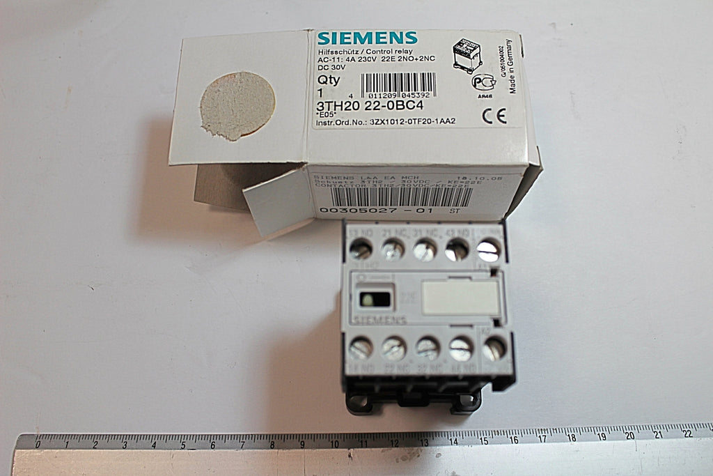 Siemens 00305027-01 Contactor 3TH20 22-0BC4